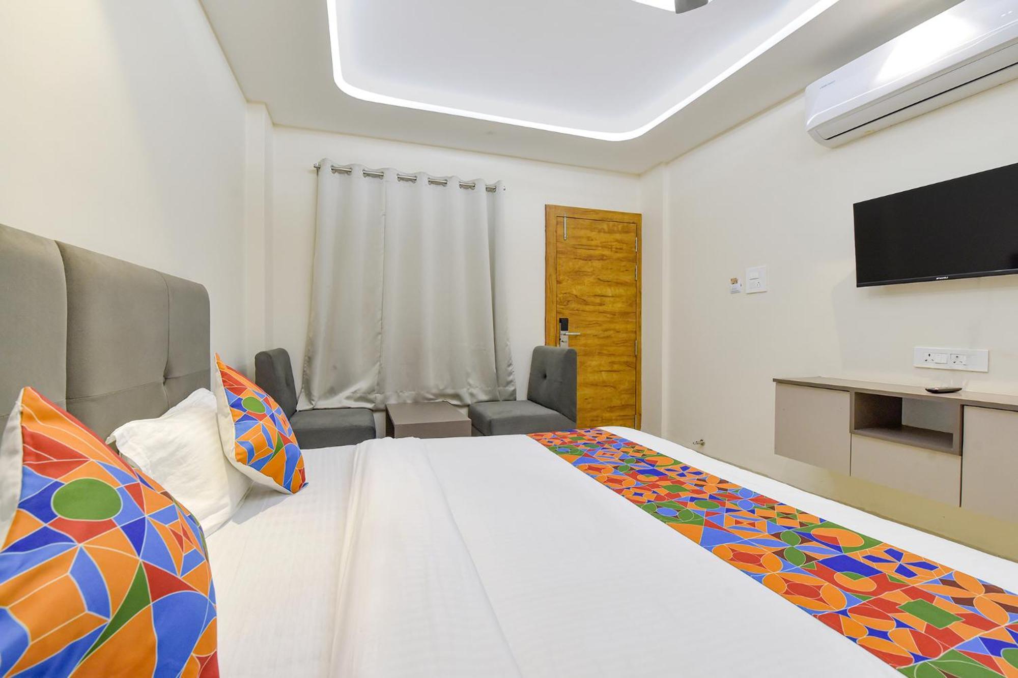 Fabhotel Synergy Stays Indore Exterior photo