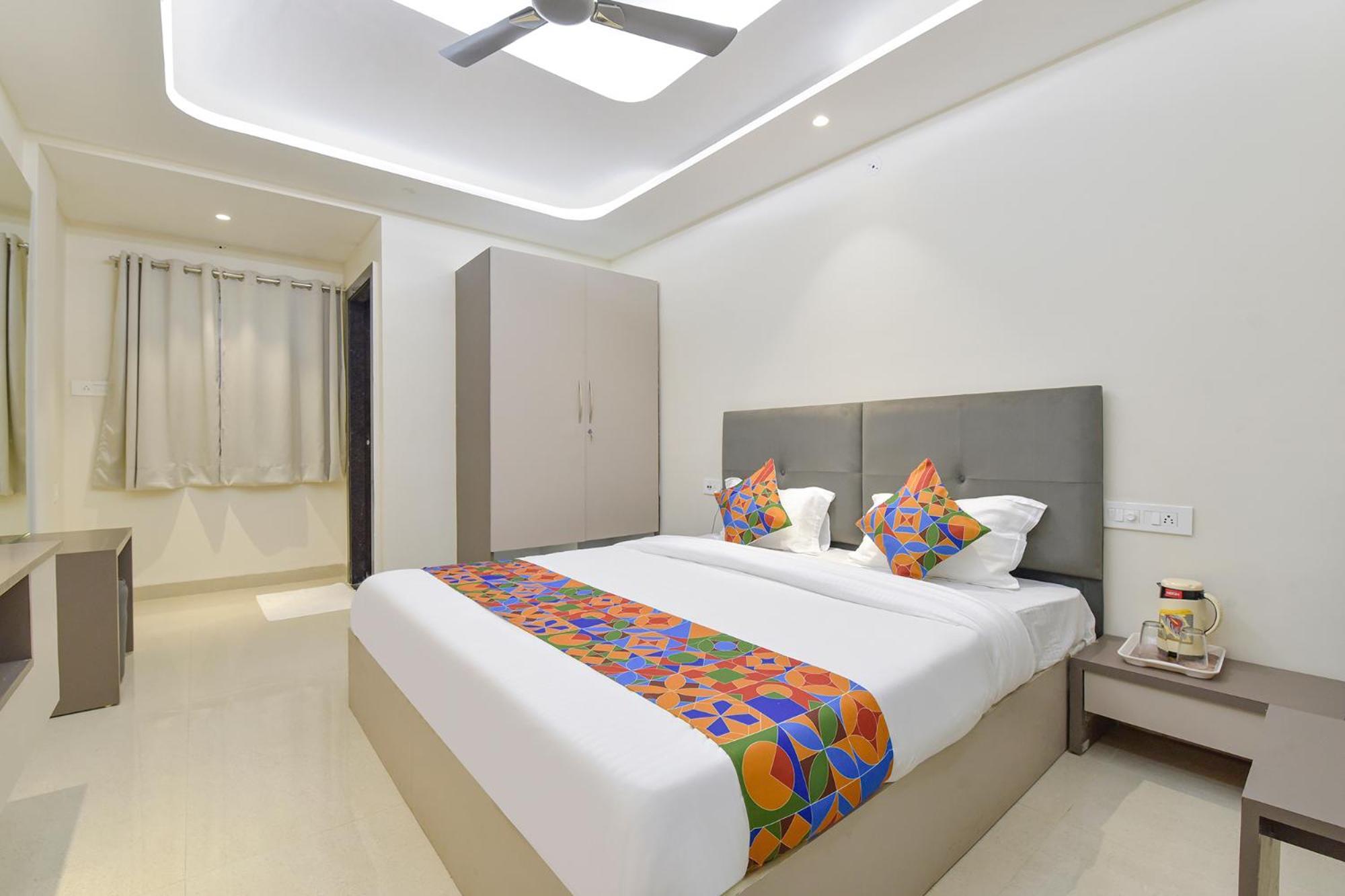 Fabhotel Synergy Stays Indore Exterior photo